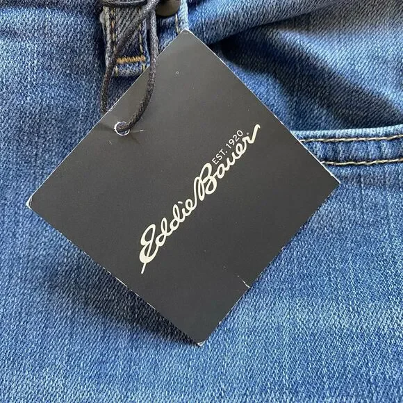 NWT Eddie Bauer Stay Shape Slightly Curvy Straight Denim Jeans. Size 8. - Picture 9 of 12
